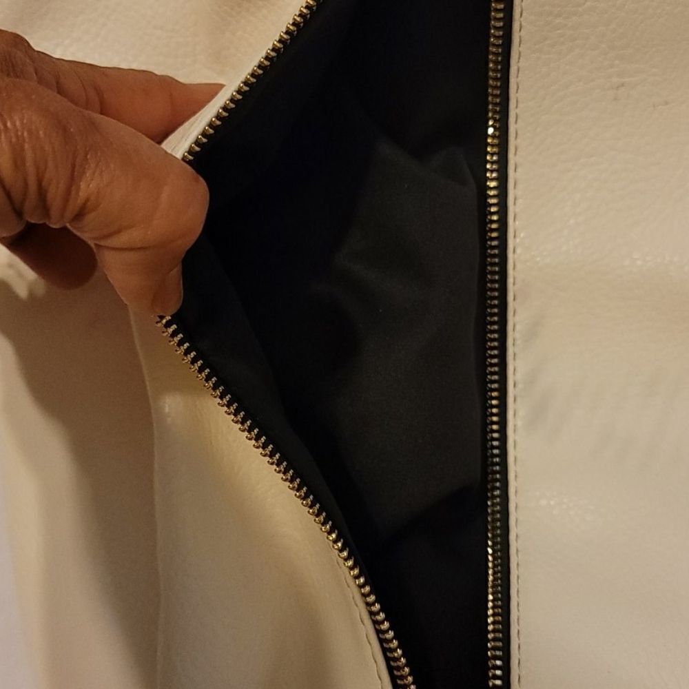 Neiman Marcus large tote‎ - Picture 11 of 12